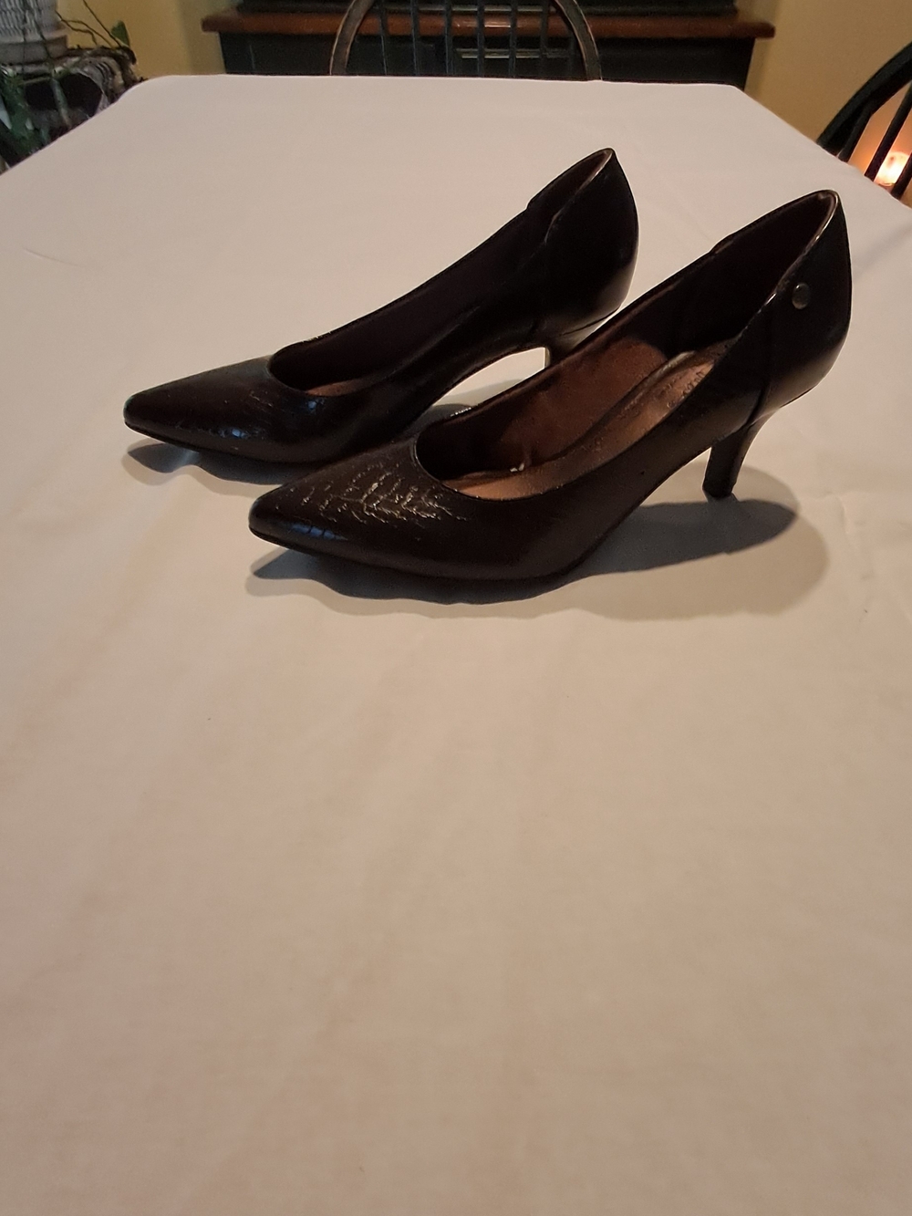 Life Stride Classic Dark Brown Pointed Toe Women's Pumps Size 8M